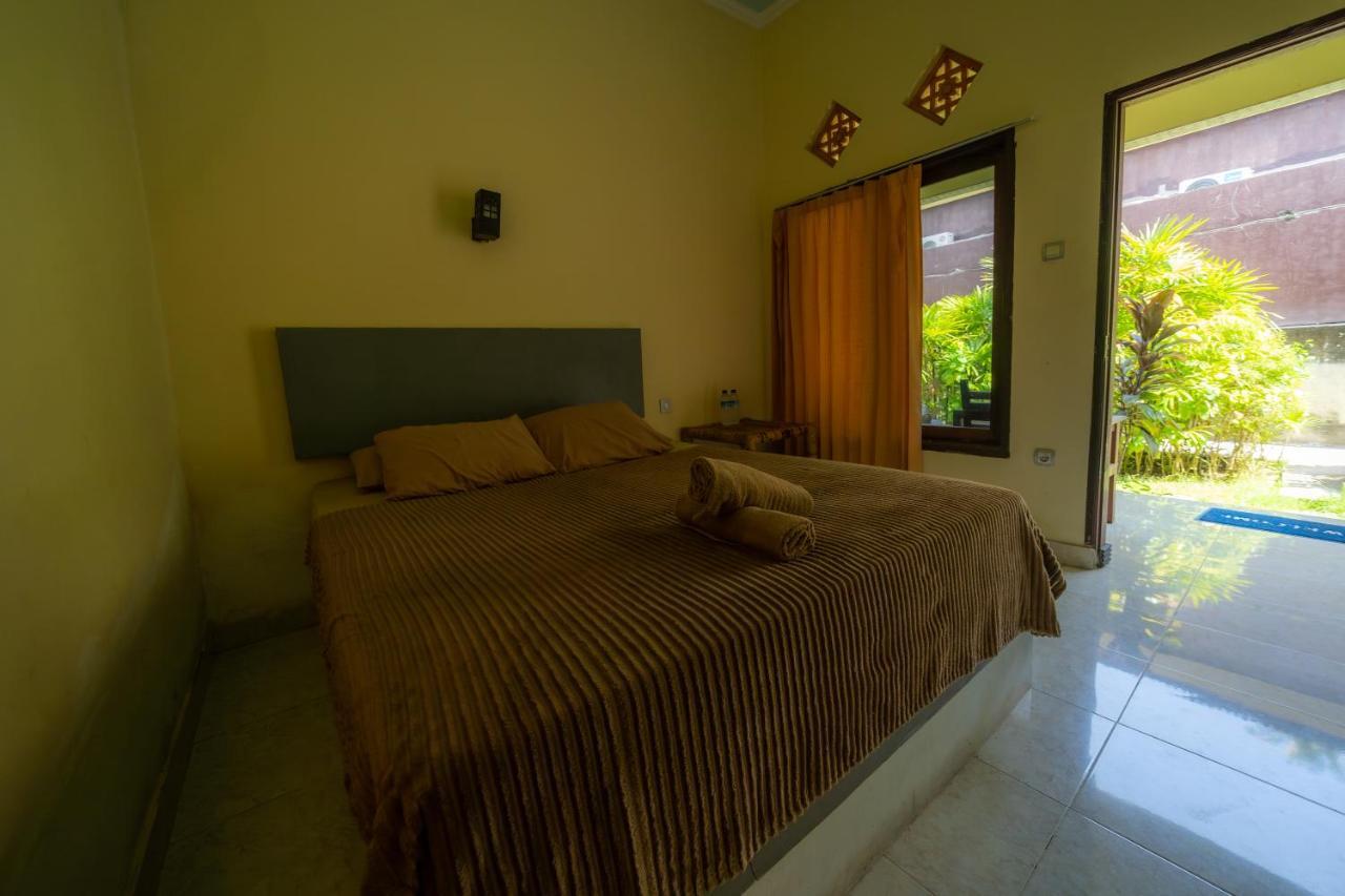 Family Garden Homestay Senggigi Exteriér fotografie
