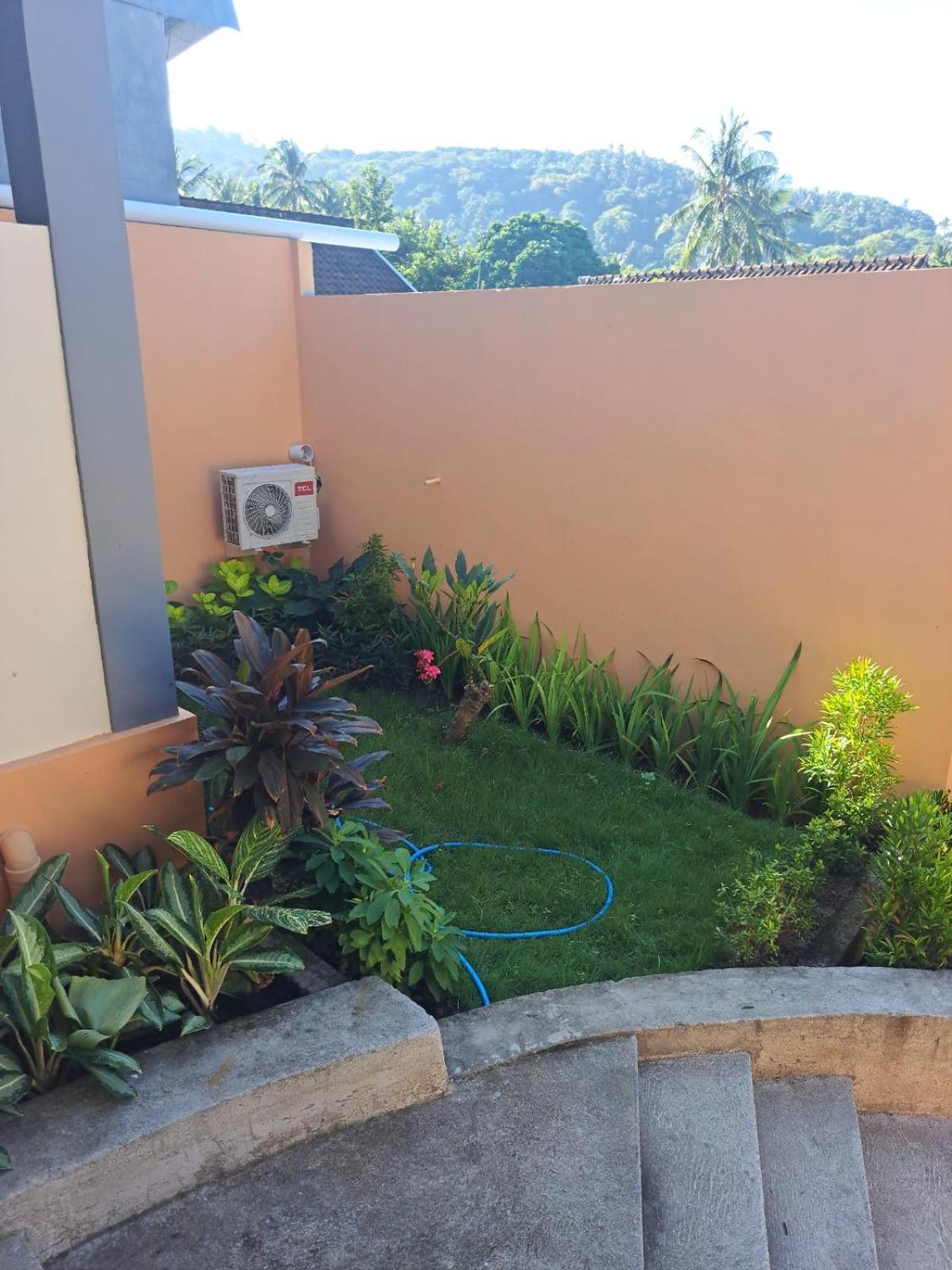 Family Garden Homestay Senggigi Exteriér fotografie